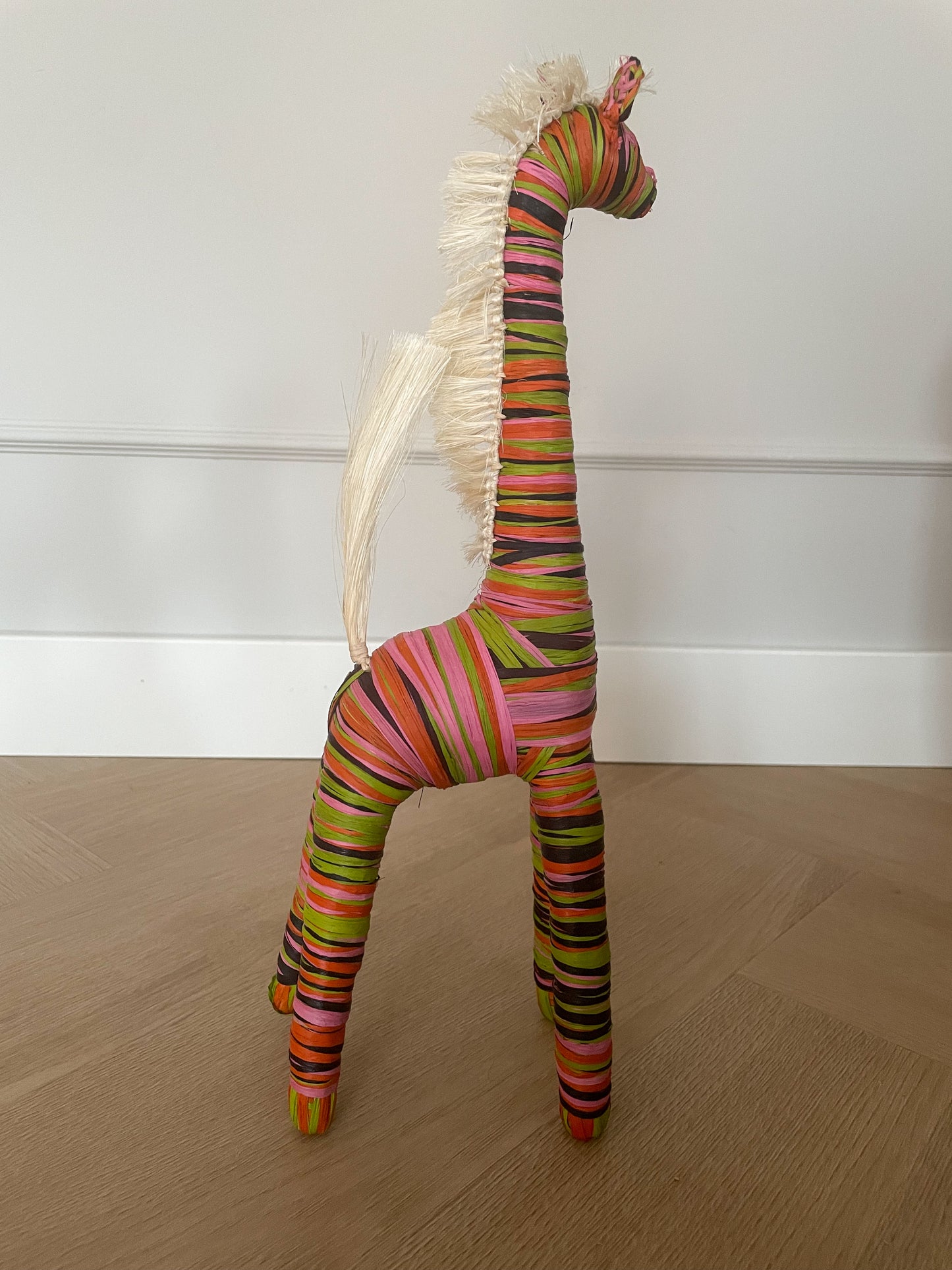 Giraffe raffia