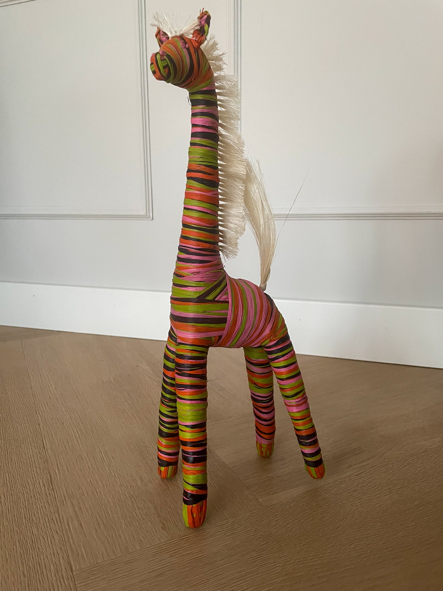 Giraffe raffia