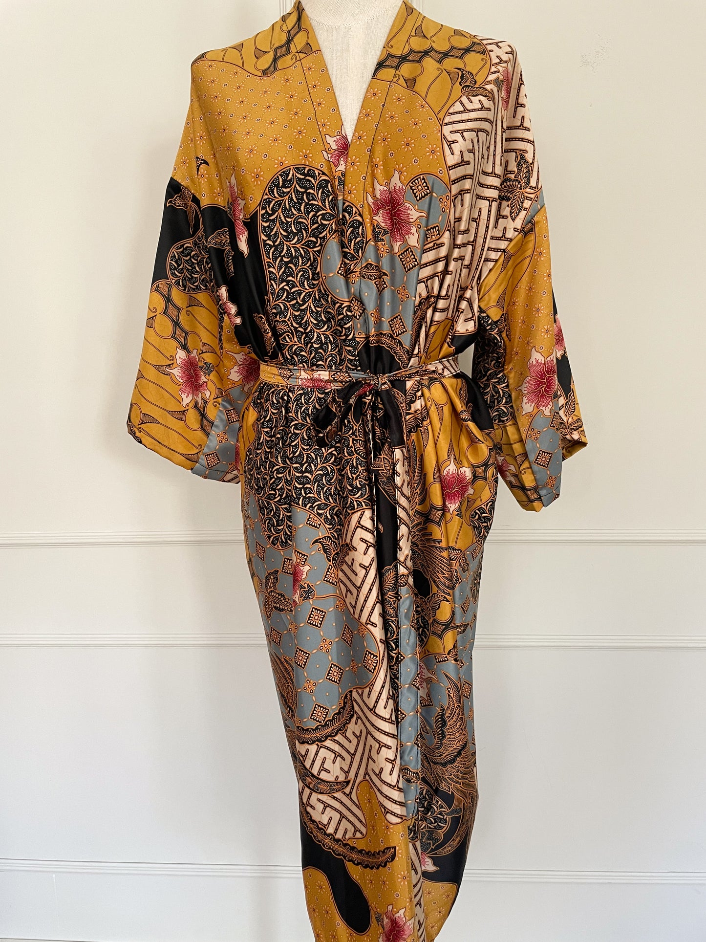 Kimono Golden Koi